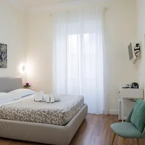francy-guest-house.it-romehotels.com/